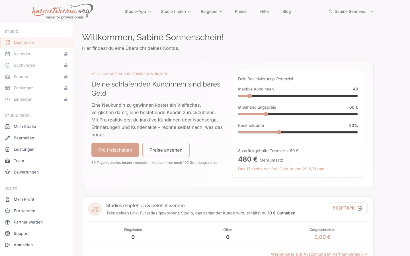 Studio-Dashboard & Selbstverwaltung